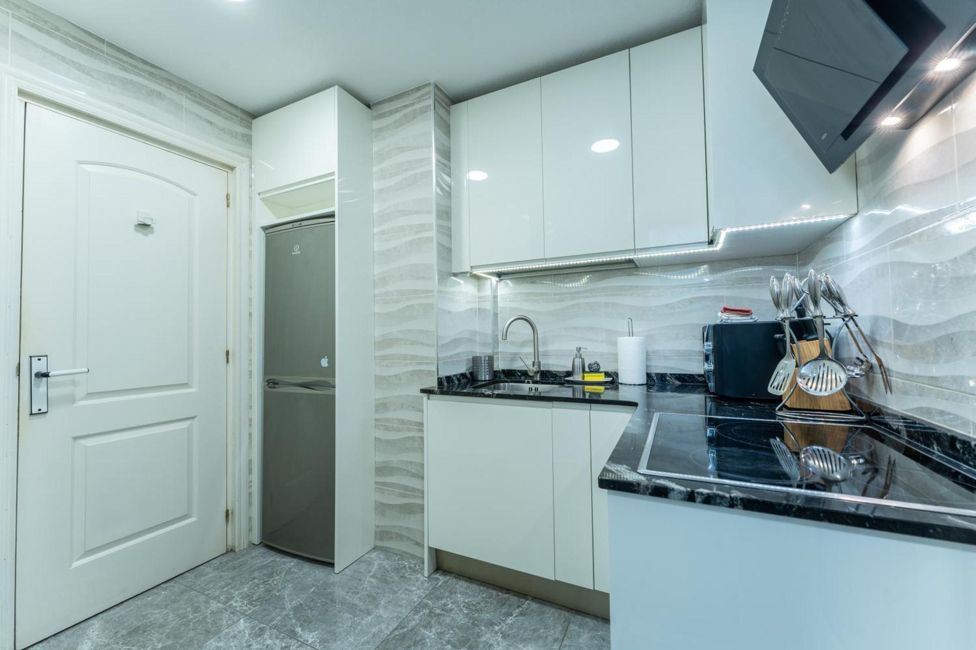 ¡Nuevo y Coqueto! Apartamento de 3 habitaciones Mogro Exterior foto