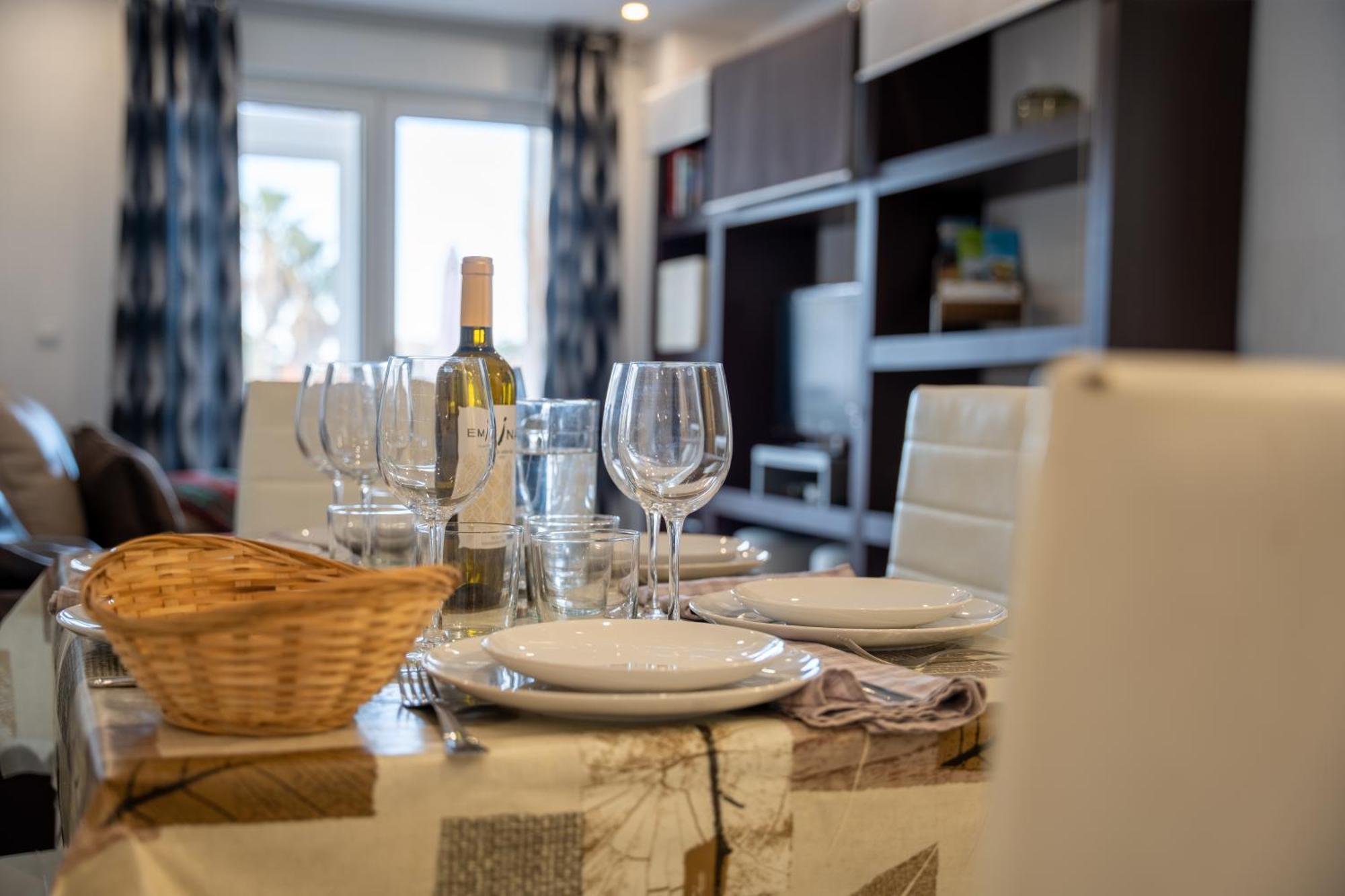 ¡Nuevo y Coqueto! Apartamento de 3 habitaciones Mogro Exterior foto